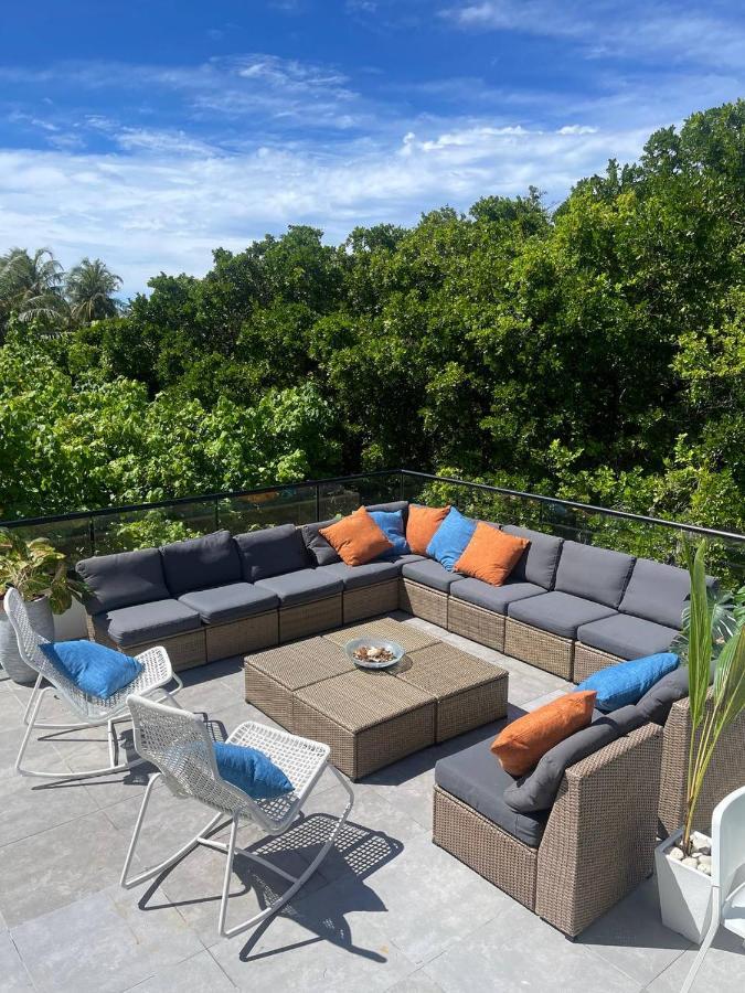 Hotel Unwind Dhigurah Dhigurah  Exterior foto